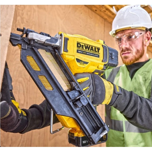 Akumuliatorinė viniakalė DeWalt DCN930P2 2x5 Ah